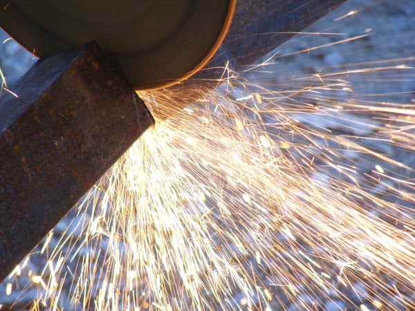 Uso de discos de corte de cerámica en amoladoras portátiles: cuándo y cómo elegirlos