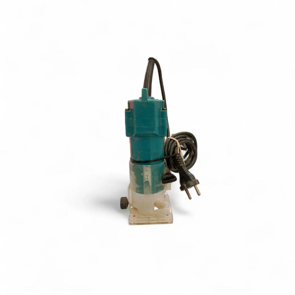 FRESADORA MAKITA 3703 350W + ACCESORIOS - (NO PINZA FRESA) de segunda mano — Como nuevo