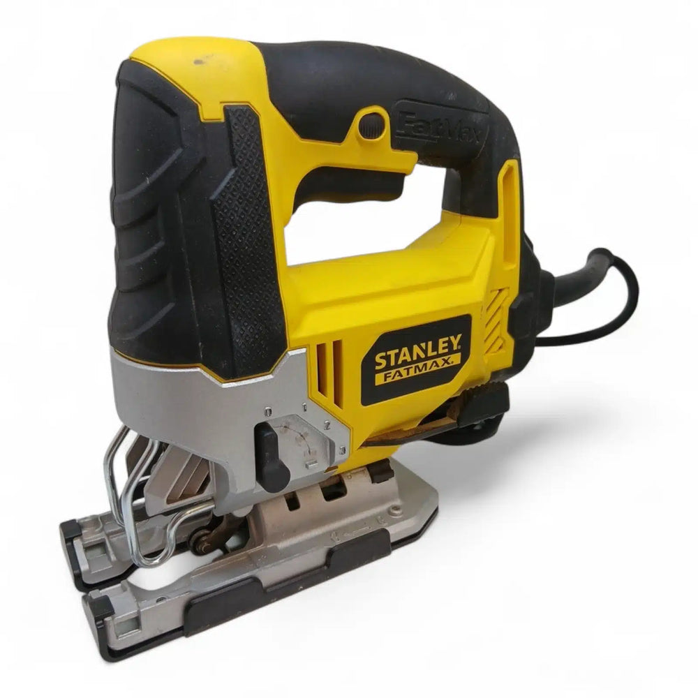 CALADORA ELECTRICA STANLEY FATMAX KFFMES340 + MALETIN de segunda mano · Sierras — Como nuevo
