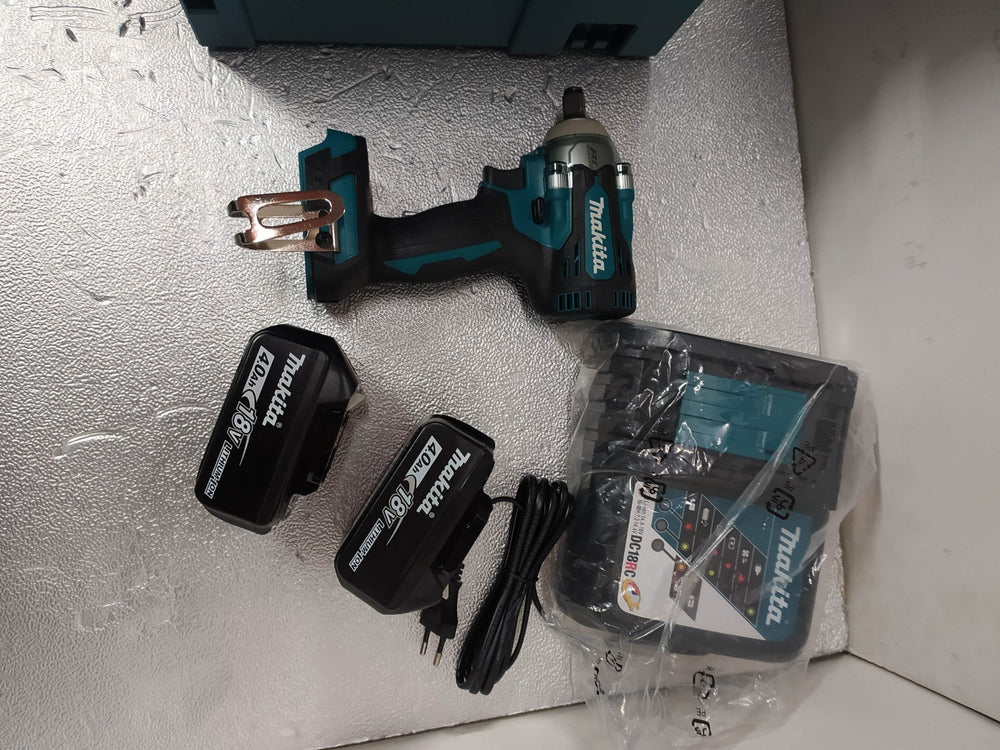 MAKITA KIT DTW300 LLAVE DE IMPACTO LXT A BATERÍA de segunda mano · Atornilladores — Bueno