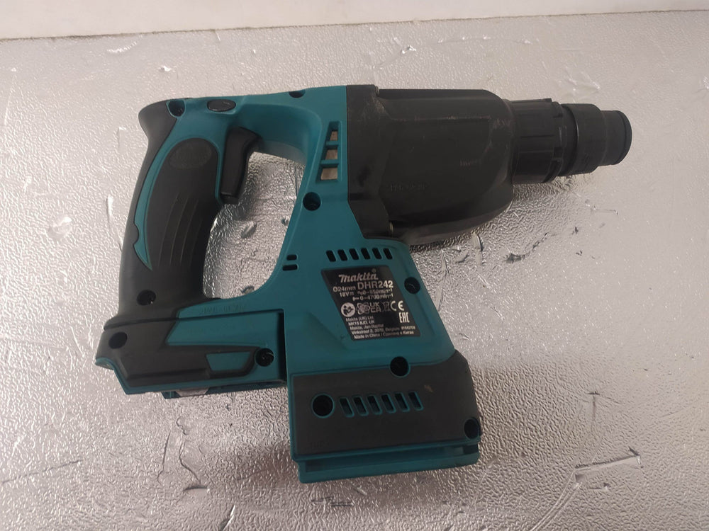 MAKITA DHR242 MARTILLO LIGERO LXT A BATERÍA de segunda mano · Taladros — Bueno