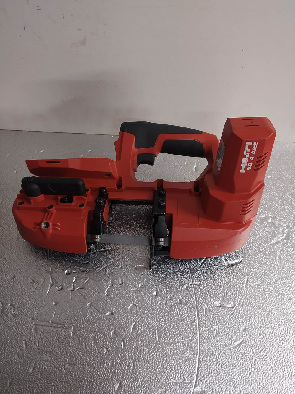 SB 4-A22 HILTI de segunda mano · Sierras — Bueno
