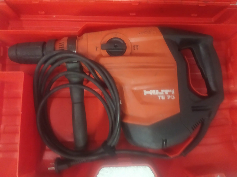 TE 70-AVR HILTI de segunda mano · Taladros — Bueno