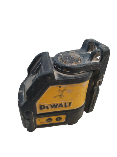 DeWalt DW088 Amarillo/Negro —Verificado de segunda mano · Herramienta especializada — Bueno
