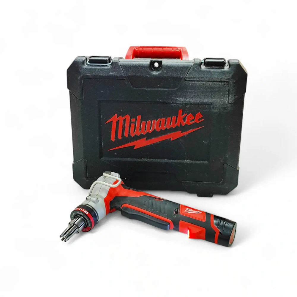 AMPLIADOR DE TUBOS MILWAUKEE C12 PXP + MALETIN de segunda mano — Como nuevo