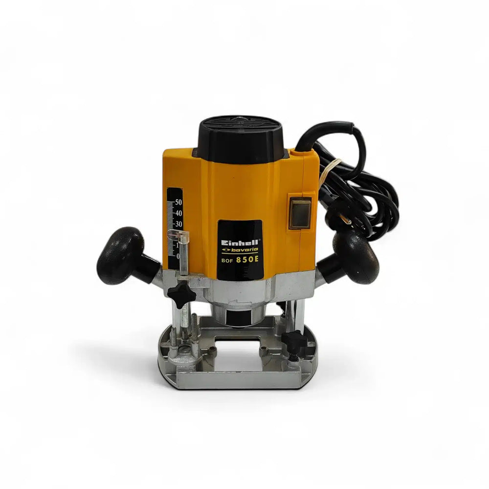 FRESADORA EINHELL BOF 850E 1020W + ACC + CAJA MADERA de segunda mano — Como nuevo