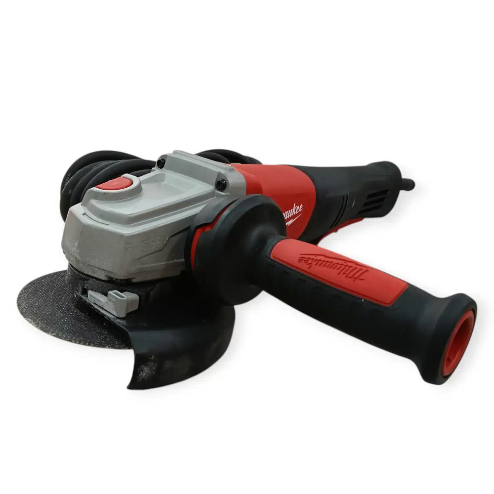 AMOLADORA ANGULAR MILWAUKEE - AGV 13-125 XSPDEB, 1250W de segunda mano · Amoladoras — Como nuevo