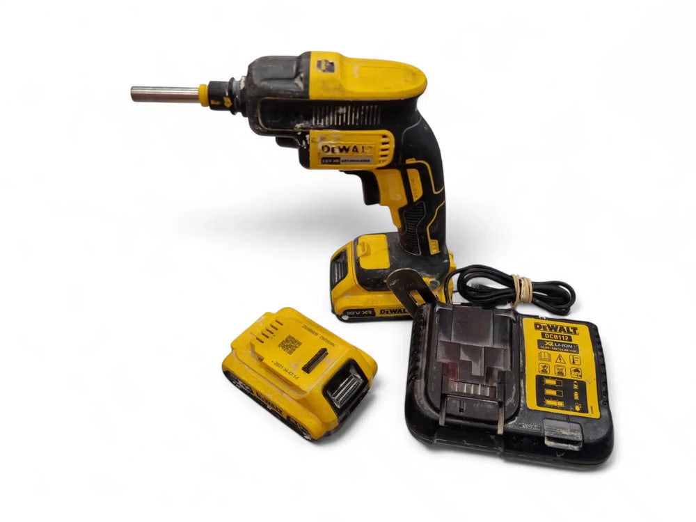 ATORNILLADOR PLADUR BATERIA DEWALT DCF620 18XR + 2BATERIA + CARGADOR de segunda mano · Atornilladores — Como nuevo