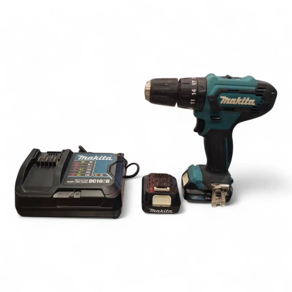 ATORNILLADOR A BATERIA MAKITA HP333D + 2 BAT + CARGADOR + MALETIN de segunda mano · Atornilladores — Bueno