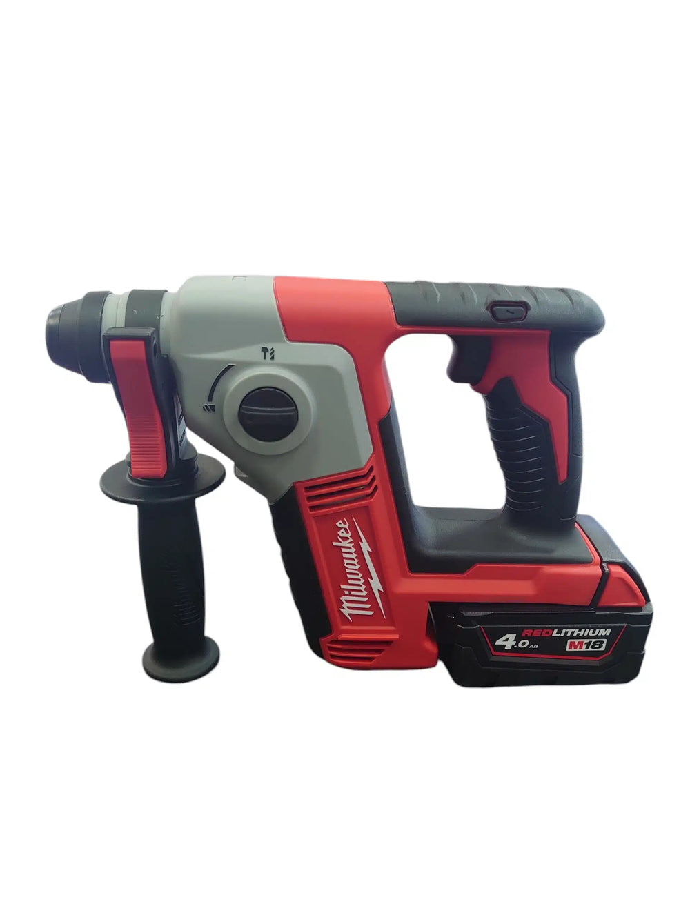 Milwaukee M18 BH‑402C Martillo Combinado Rojo + 2 Baterías Desprecintado de segunda mano · Martillos y percutores — Bueno