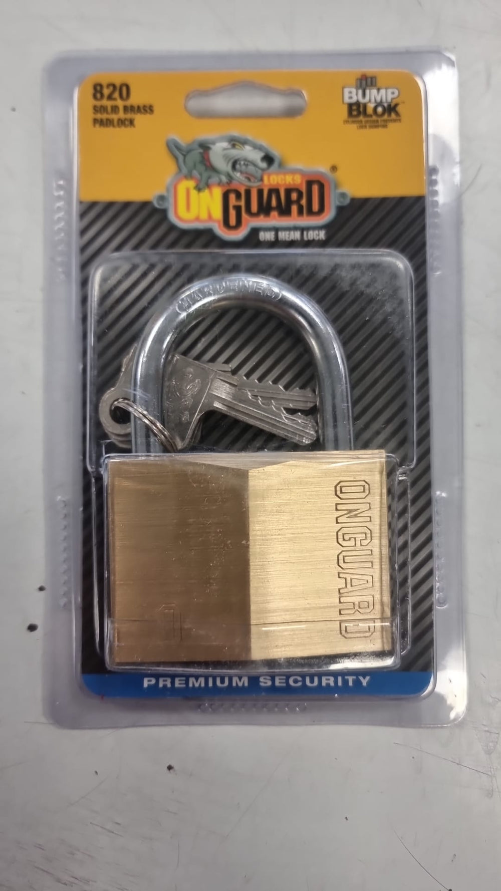 OnGuard 820 de segunda mano — Bueno