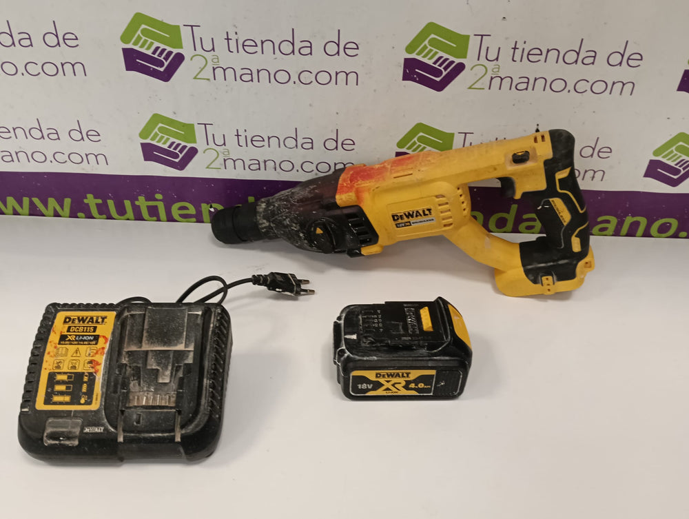 MARTILLO PERFORADOR DEWALT DCH133 + BATERIA 4AH de segunda mano · Martillos y percutores — Bueno