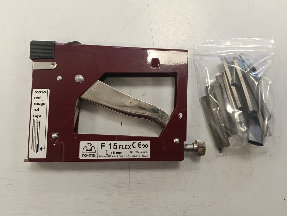 CLAVADORA FLEXIPUNTAS ROMA F15 FLEX de segunda mano — Bueno