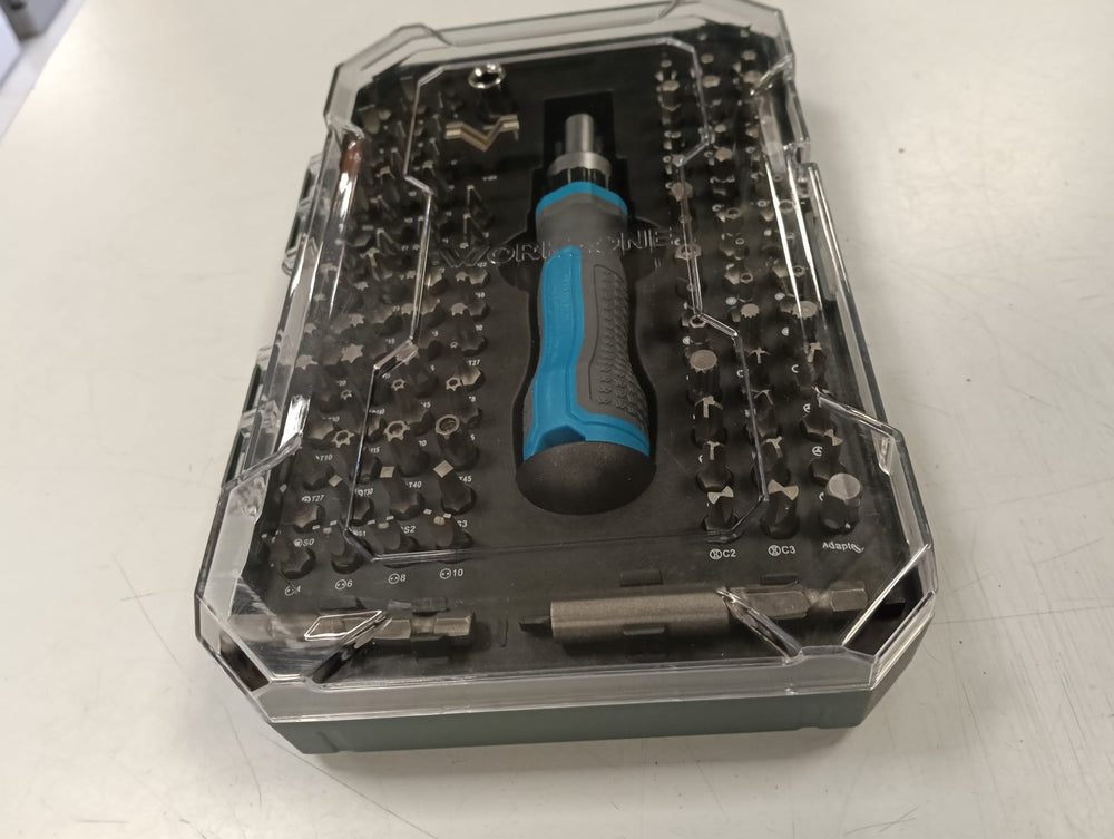 JUEGO DE DESTORNILLADOR + PUNTAS WORKZONE de segunda mano — Bueno
