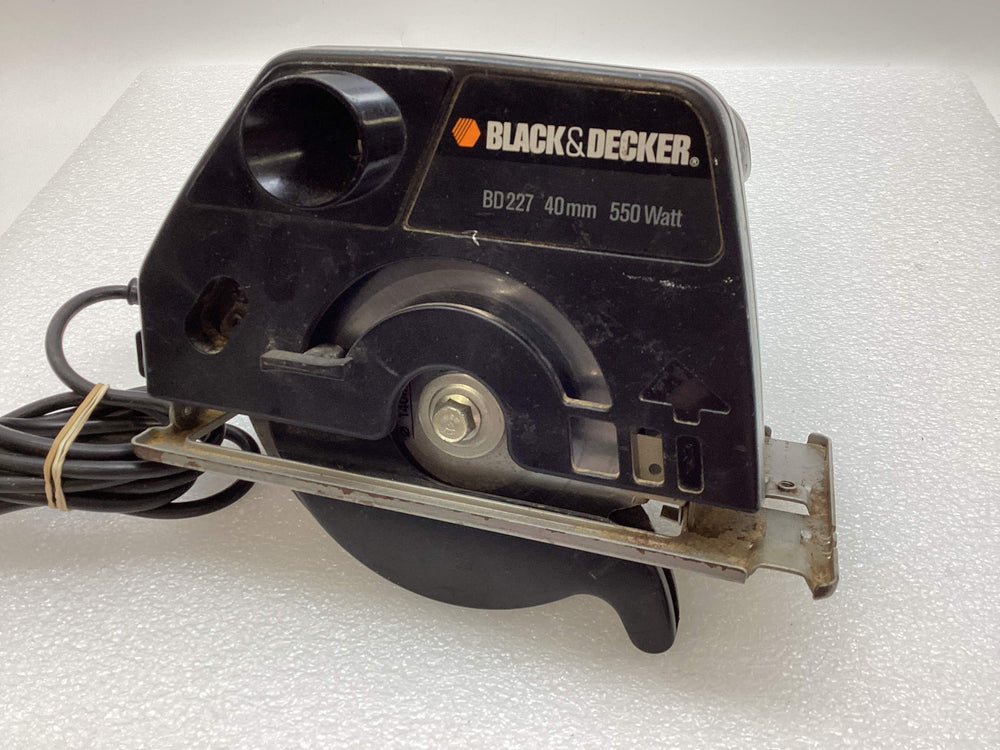 Sierra Circular Black And Decker bd227 de segunda mano · Sierras — Con uso