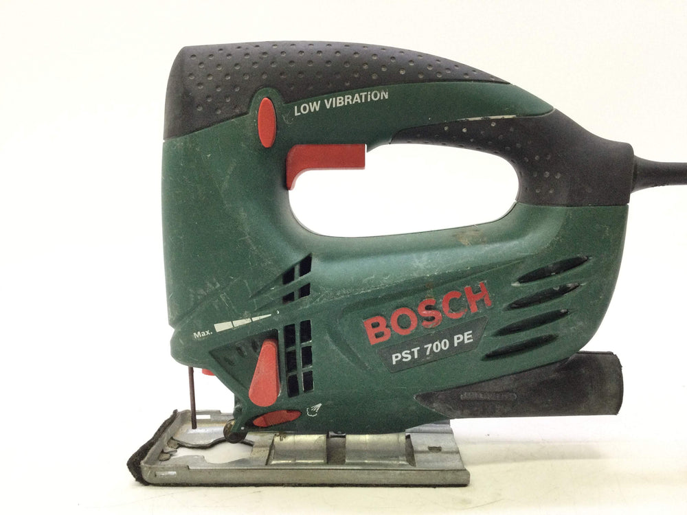 Sierra Calar Bosch Verde Pst 700 pe de segunda mano · Sierras — Con uso