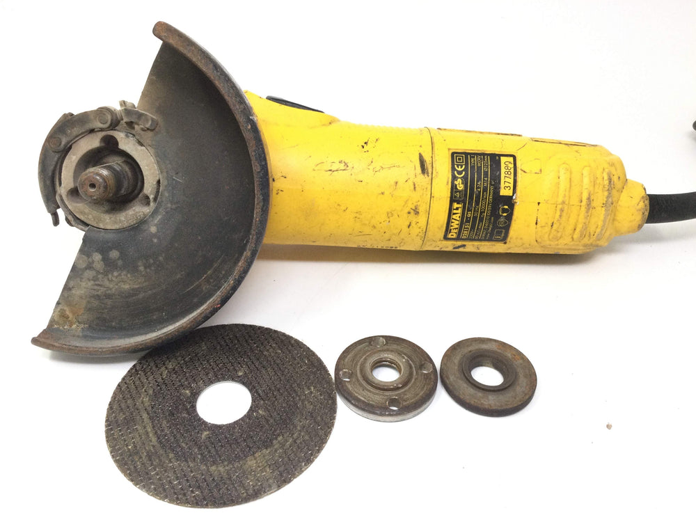 Radial Dewalt d28151 de segunda mano · Amoladoras — Con uso