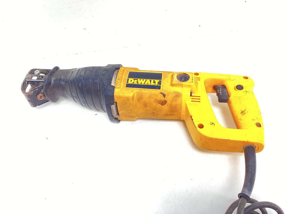 Sierra Sable Dewalt dw306 de segunda mano · Sierras — Con uso