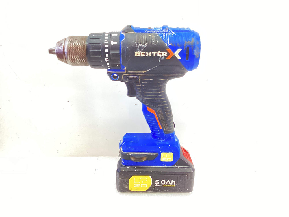 Taladro a Bateria Dexter up 20 Brushless de segunda mano · Taladros — Con uso