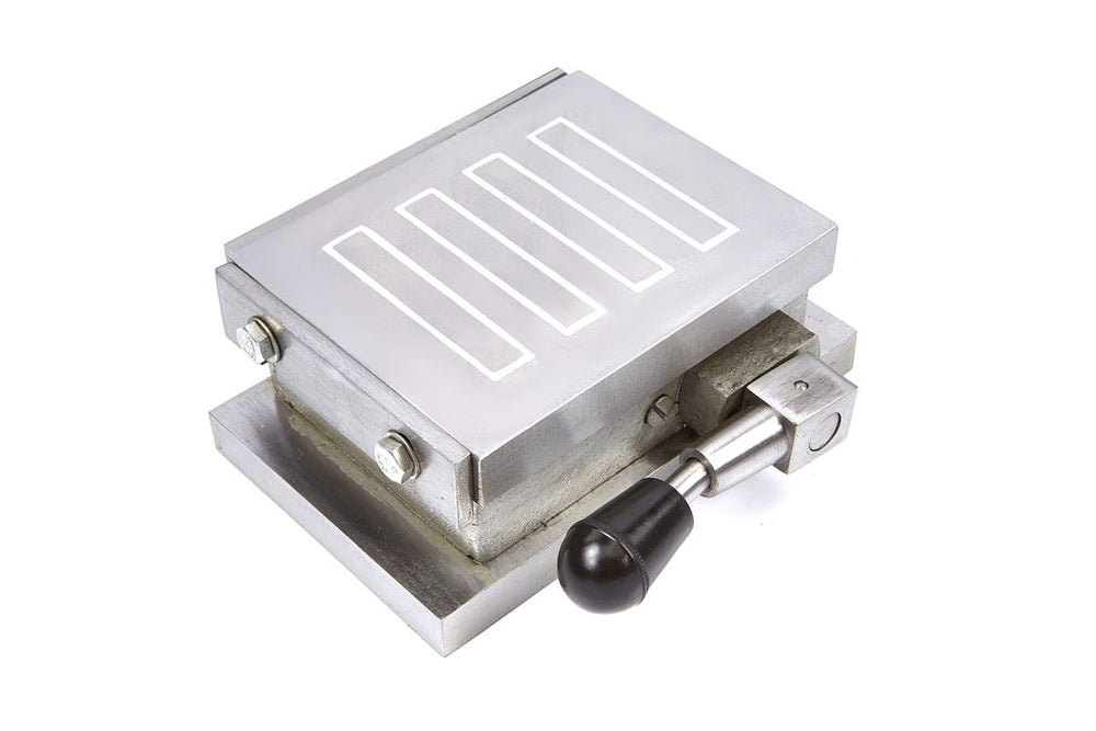 HBM 100 x 125 mm Mesa magnética nuevo — Nuevo