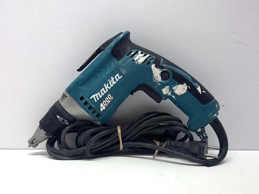 Taladro Electrico Makita fs 4200 de segunda mano · Taladros — Con uso