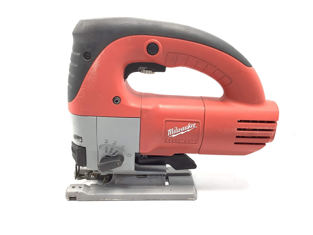 Sierra Calar Milwaukee Jspe 135 Tqx de segunda mano · Sierras — Con uso