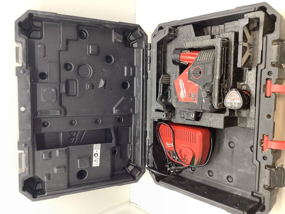 Nivel Laser Milwaukee m12 de segunda mano · Medición — Con uso