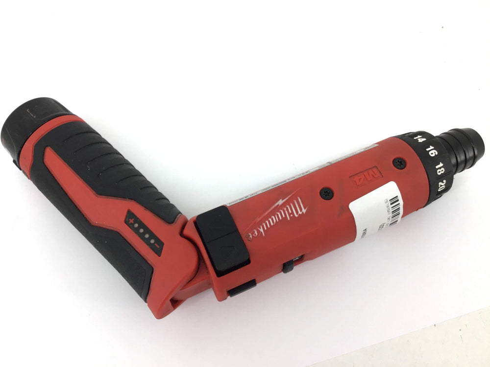 Atornillador a Bateria Milwaukee m4d de segunda mano · Atornilladores — Como nuevo