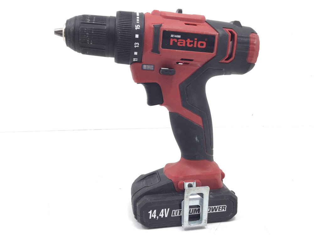 Atornillador a Bateria Ratio ar144nm de segunda mano · Atornilladores — Con uso