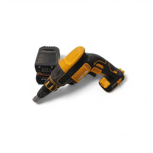 ATORNILLADOR PLADUR BATERIA DEWALT DCF620 + BATERIA + CARGADOR de segunda mano · Atornilladores — Bueno