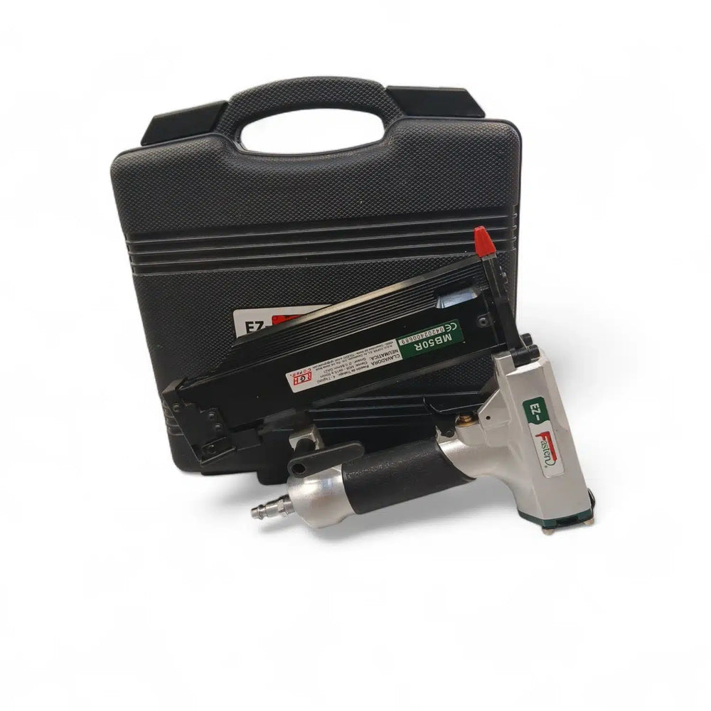 CLAVADORA NEUMATICA EZ-MB50R + CAJA de segunda mano — Como nuevo