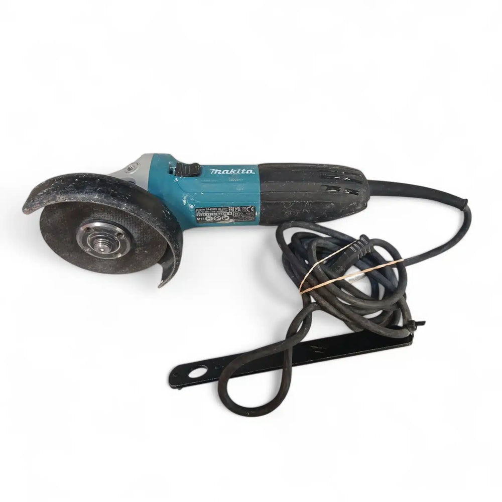 AMOLADORA MAKITA GA4530R de segunda mano · Amoladoras — Como nuevo