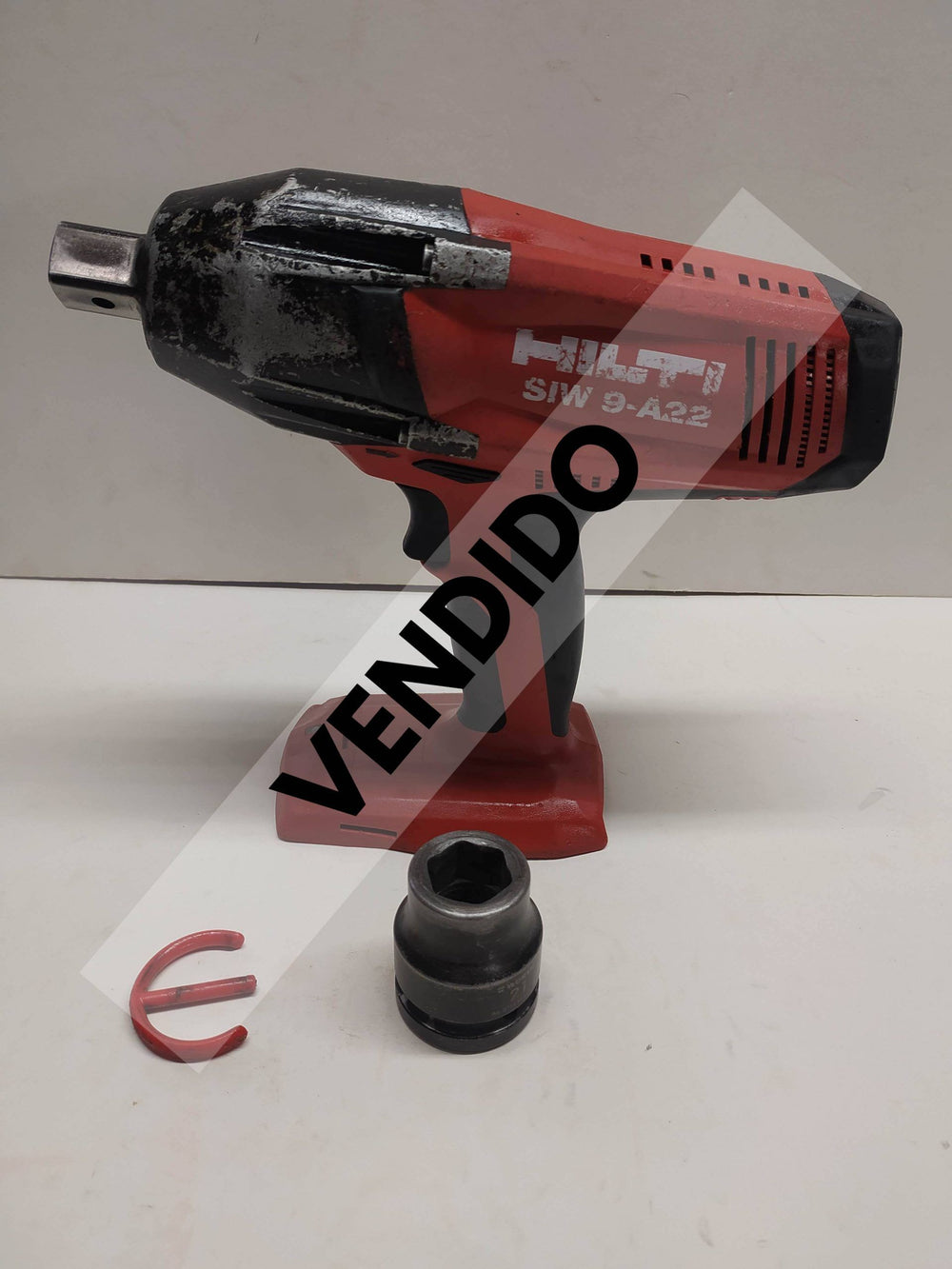 HILTI SIW 9-A22 LLAVE DE IMPACTO A BATERÍA de segunda mano · Atornilladores — Bueno