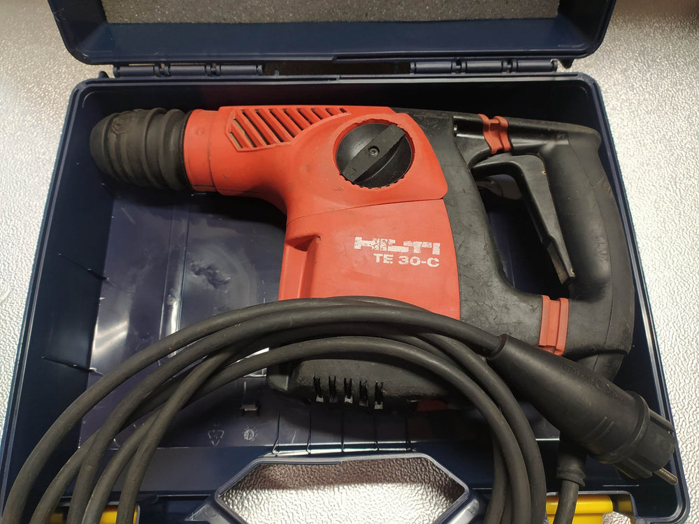 HILTI TE 30-C MARTILLO PERFORADOR ELECTRICO de segunda mano · Taladros — Bueno