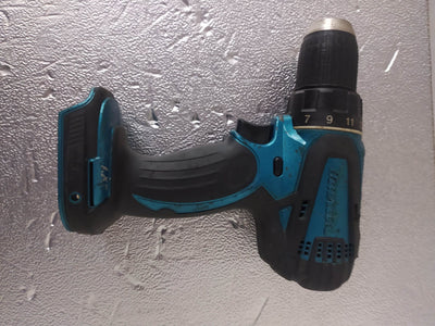 DDF456 MAKITA TALADRO ATORNILLADOR de segunda mano · Taladros — Bueno