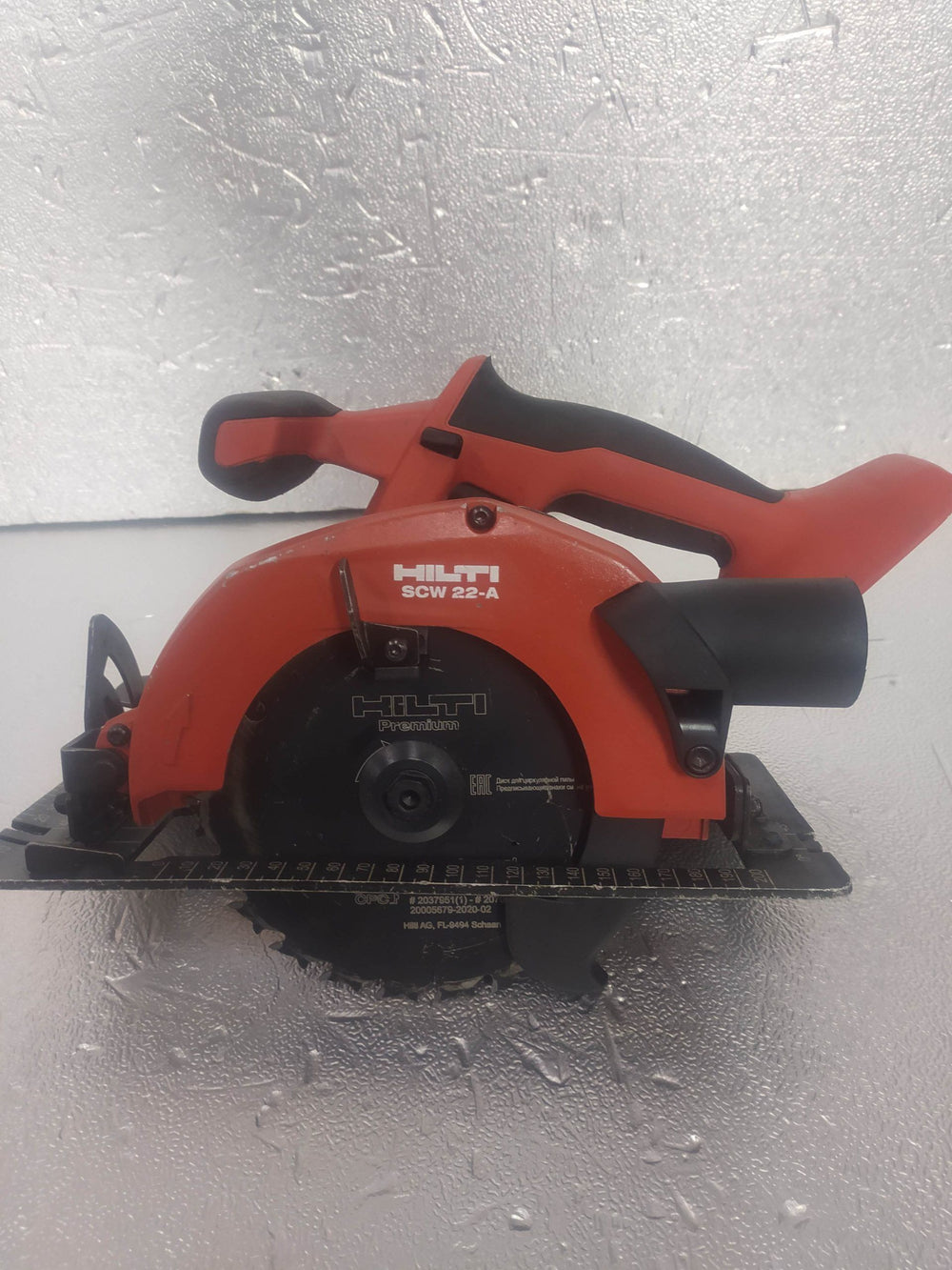 SCW 22-A HILTI Sierra circular a batería de segunda mano · Sierras — Bueno