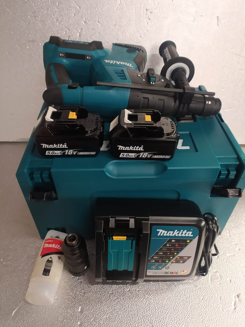 DHR264 MARTILLO MAKITA KIT de segunda mano · Taladros — Bueno