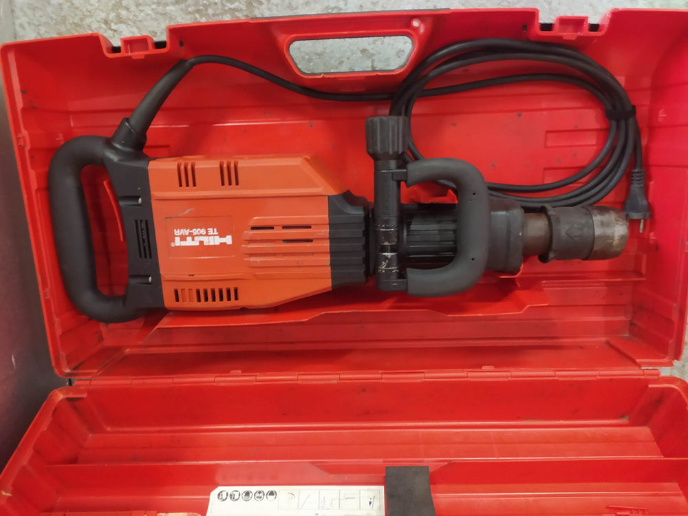 TE 905-AVR HILTI MARTILLO ROMPEDOR de segunda mano · Martillos y percutores — Bueno