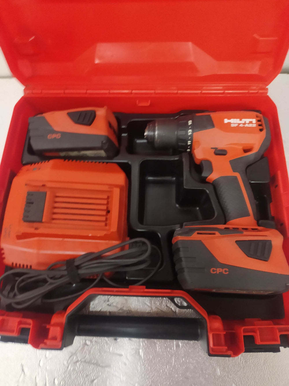 SF 4-A22 HILTI de segunda mano · Taladros — Bueno