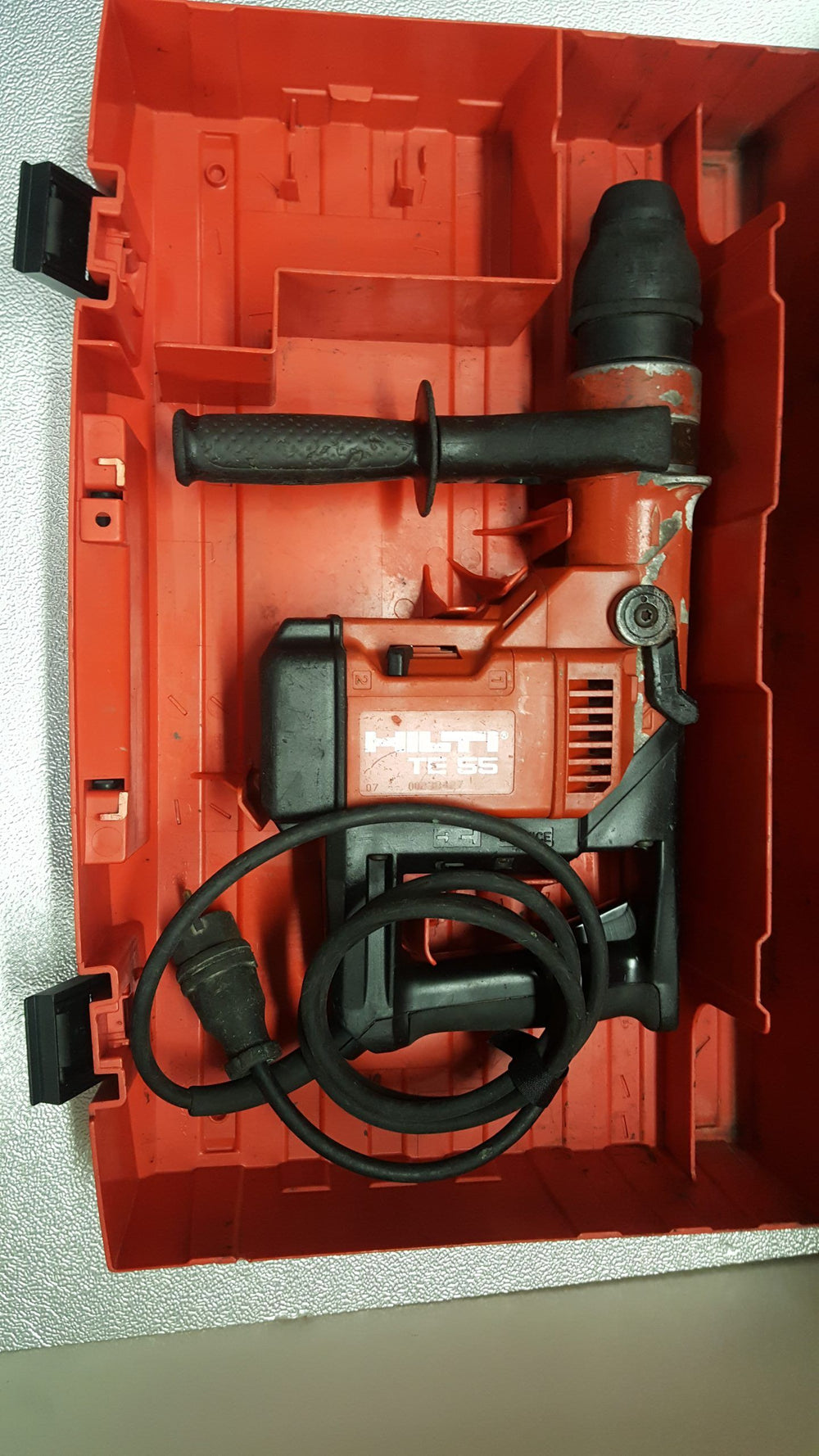 HILTI TE 55 MARTILLO COMBINADO de segunda mano · Taladros — Bueno
