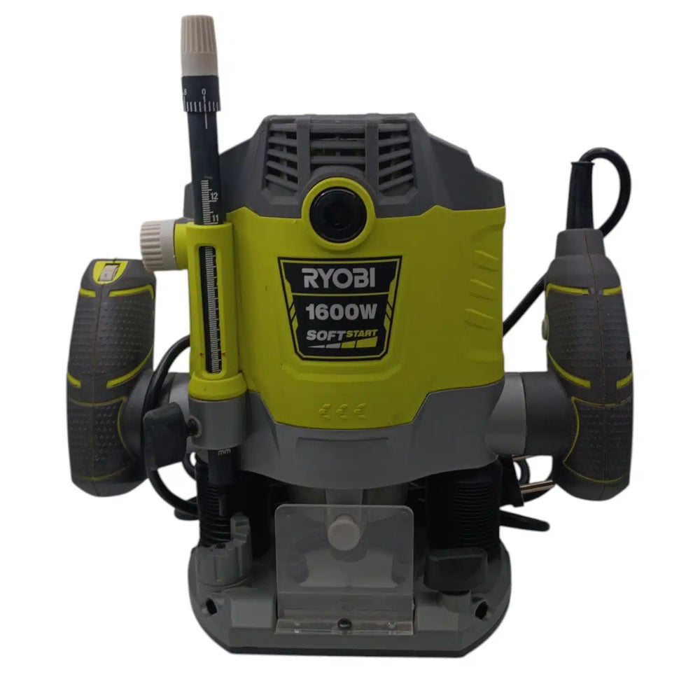 FRESADORA RYOBI RRT1600 1600W de segunda mano — Como nuevo