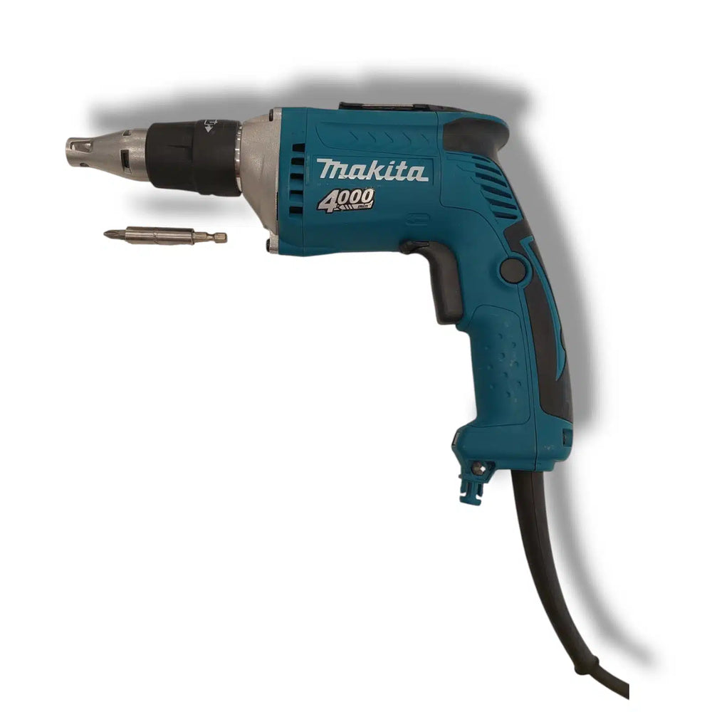 ATORNILLADOR DE PLADUR MAKITA FS4200 + PUNTA de segunda mano · Atornilladores — Como nuevo