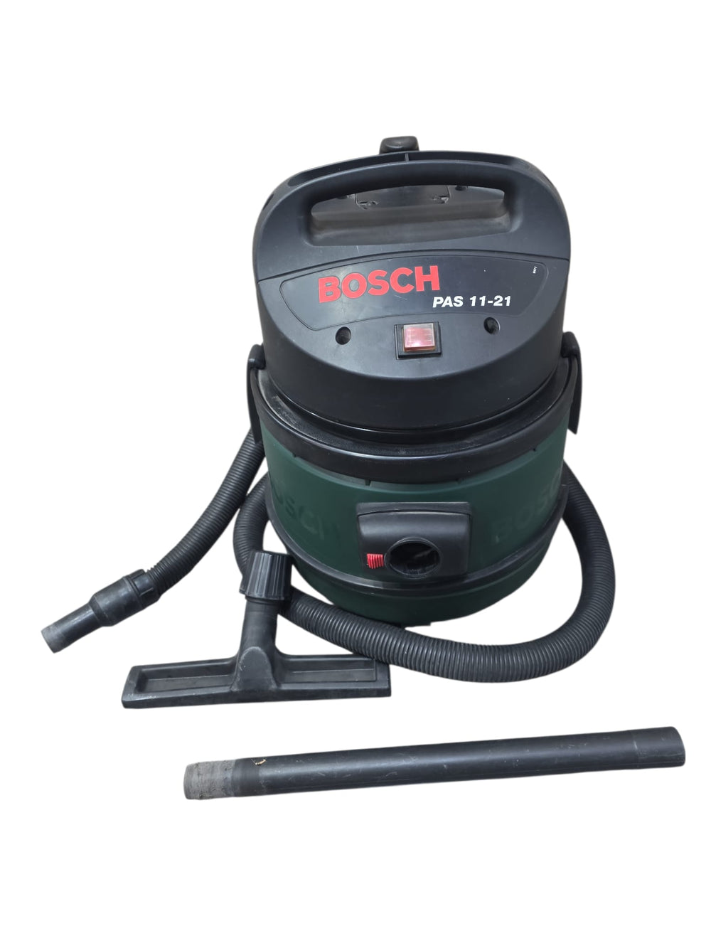 ASPIRADOR BOSCH PAS 11-21 + ACCE de segunda mano — Como nuevo