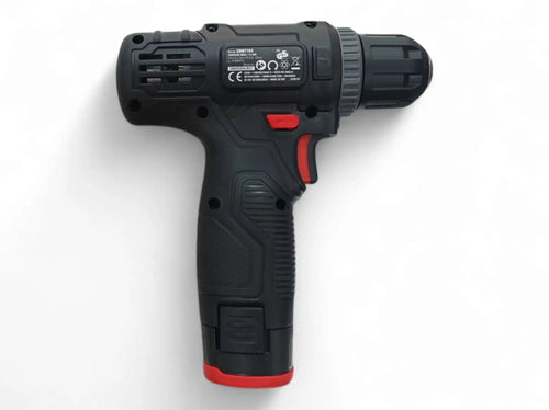 ATORNILLADOR A BATERIA FERM CDM1183 CON CABLE de segunda mano · Atornilladores — Bueno