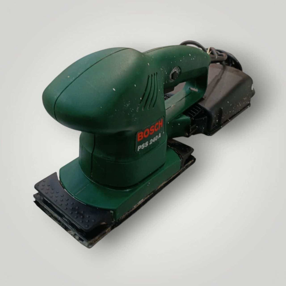 LIJADORA DE BANDA BOSCH PSS 240A 240W de segunda mano · Lijadoras — Bueno