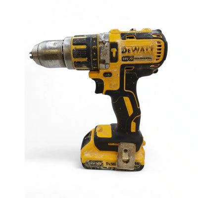 ATORNILLADOR DEWALT DCD795 18V TYPE 2 + BATERIA 2.0 Ah + CARGADOR de segunda mano · Atornilladores — Como nuevo