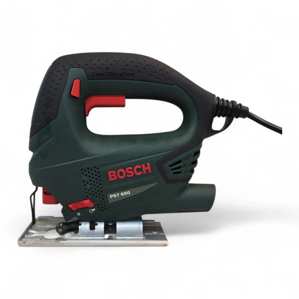 CALADORA BOSCH PST 650 + MALETIN de segunda mano · Sierras — Como nuevo