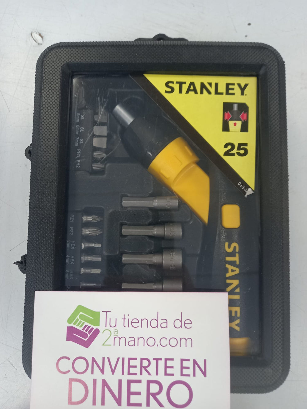 JUEGO MANGO PISTOLA 22 PIEZAS STANLEY de segunda mano — Bueno