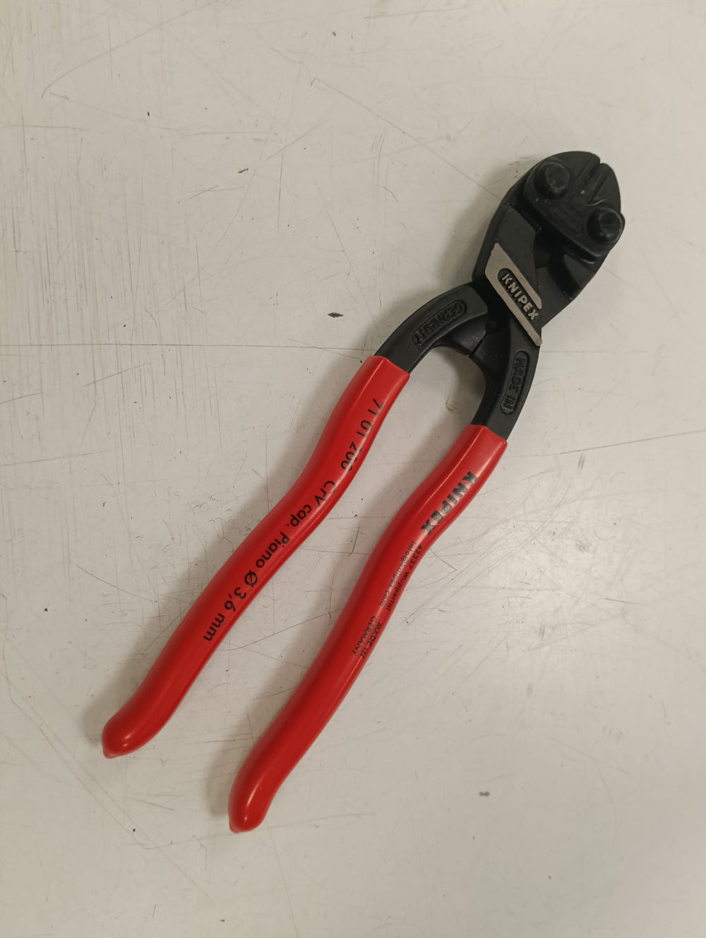 CORTABULONES KNIPEX 7101200 de segunda mano — Bueno