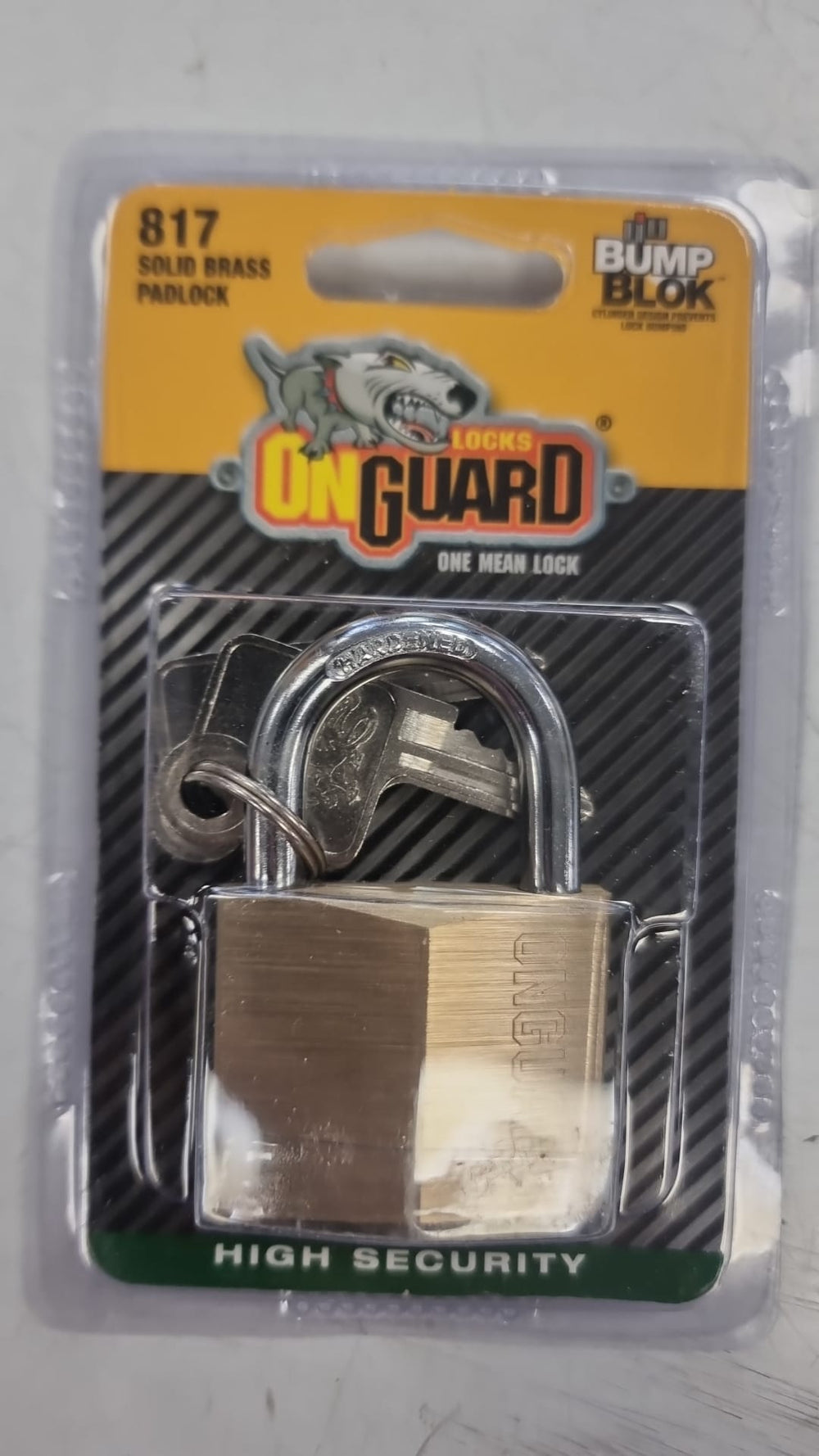 OnGuard 817 de segunda mano — Bueno